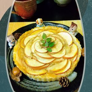 チョロリスの作ってみた!投稿(ガレットデロワ風♪サックサク♪【米粉アップルパイ】型なし簡単)