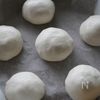 フライパンで完成♡『もちっと米粉チーズパン』家族に大人気！の工程2