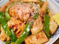 ヘルシー和食のお惣菜♪筍とピーマンの生姜醤油おかか和え🤭