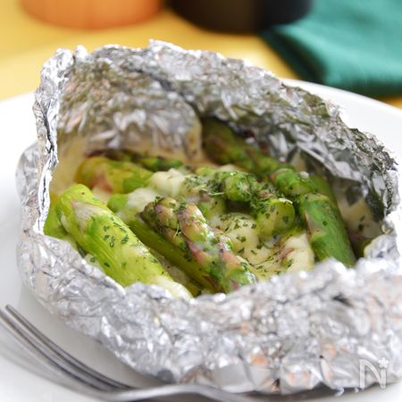 アスパラとチーズのホイル焼き フライパンで簡単 旬の副菜 By いがらしかな レシピサイト Nadia ナディア プロの料理家のおいしいレシピ