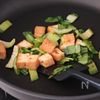 チンゲン菜と厚揚げの豆乳麻辣湯の工程2