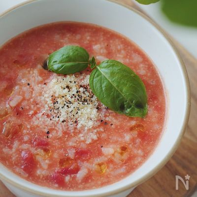 レンジで3分!一人前のチャチャっと飯【トマトチーズリゾット】
