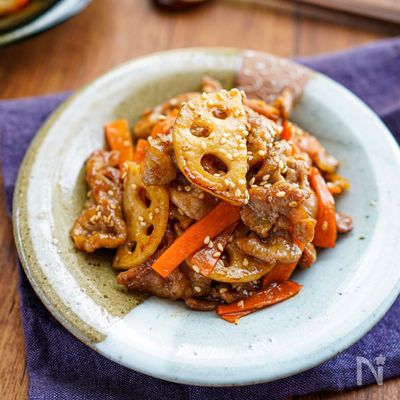 【豚肉入り蓮根のきんぴら】シャキシャキ♬︎ボリュームおかず
