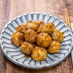ごぼう風味の「鶏肉団子」
