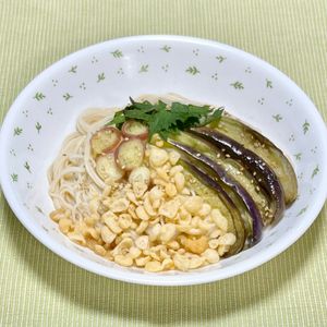 キャピタンの作ってみた!投稿(レンジで簡単！なすとたっぷり薬味のたぬきそうめん)