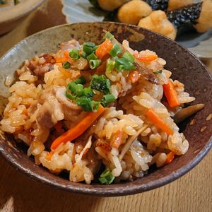 1196143の作ってみた!投稿(おかわりが止まらない♪豚肉入りきんぴら風炊き込みご飯♪)