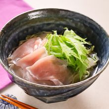 ◆白だしのお上品ラーメン◆にんにくと黒酢であっさりうまっ！
