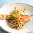 焼き鮭とシャキシャキ野菜の甘酢かけ