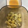 ご飯が進む！【豚こまとじゃがいものガリバタ味噌炒め】ワンパンの工程2
