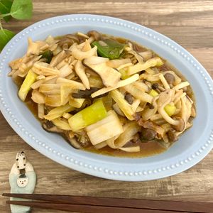 のりのり🐾🎀🤍の作ってみた!投稿(ご飯がすすむ♪【きのこのピリ辛炒め】食物繊維たっぷり)
