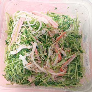 milkの作ってみた!投稿(【白だしで】豆苗とカニかまの梅マヨサラダ)