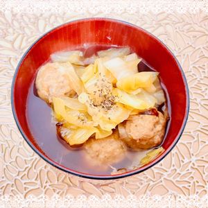 にゃ〜むずの作ってみた!投稿(春キャベツとベーコンのコンソメスープ【作り置き】)