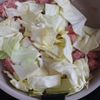 【キャベツとひき肉とふんわり玉子の味噌にんにく炒め】彩り◎の工程2