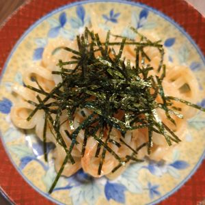 たりおの作ってみた!投稿(【味付けはふりかけだけ！ピリ辛たらこうどん】ワンボウルでOK)