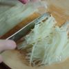 5分で簡単！大根とツナのごまサラダの工程1
