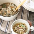 スパイシーきのこと大豆の食べるスープ