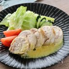 鶏肉のロール蒸し焼き　カレーソース