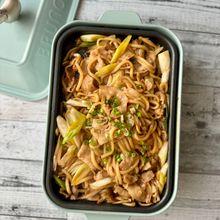 ホットプレートで簡単１５分！濃厚焼肉うどん