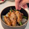 手が汚れない！洗い物も少なく【アスパラつくね丼】の工程7