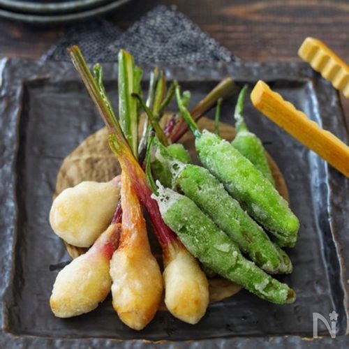 葉生姜とししとうの米粉から揚げ