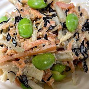 咲月の作ってみた!投稿(栄養満点！ごぼうとひじきのサラダ)