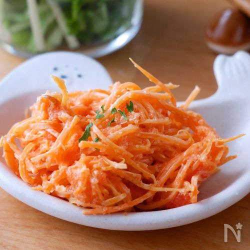 簡単なのに美味しい！〈にんじんのたらこ和え〉彩り鮮やか