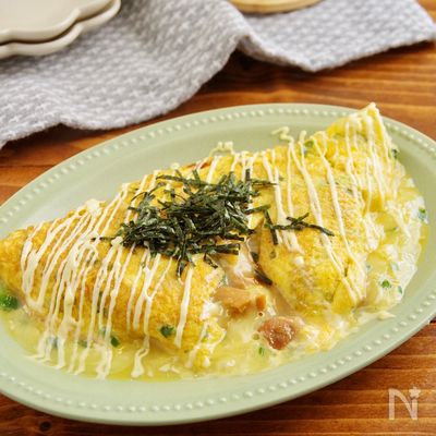 やきとり缶で!甘辛チキンのチーズオムレツ