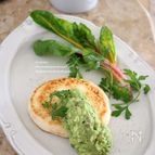 豆腐ハンバーグ アボカドケッパーソース