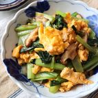【コク旨！お手軽レシピ】椎茸と小松菜の卵炒め