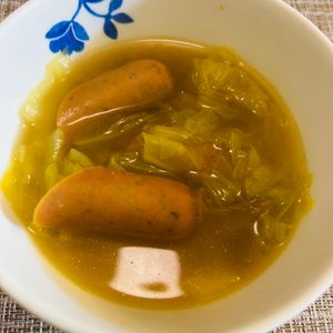 puricoの作ってみた!投稿(ほっとくだけ簡単♡キャベツとソーセージのカレーコンソメスープ)
