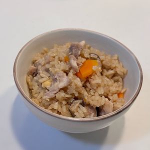 こんこんの作ってみた!投稿(【鶏肉ときのこの炊き込みご飯】最高峰の美味しさ☆うま味♬)
