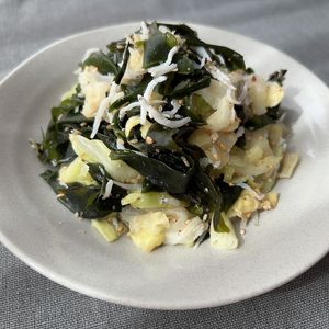 mi♡の作ってみた!投稿(白だしで味が決まる♡春キャベツとわかめとしらすの爽やかナムル)