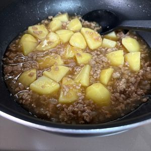 OKBの作ってみた!投稿(ほくほく旨みじんわり♩じゃがいものそぼろ煮)