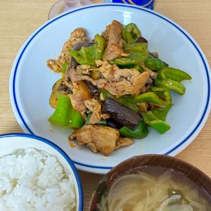 Tsuneaki Okadaの作ってみた!投稿(【ご飯おかわり♡】豚こま茄子ピーマンの中華風スタミナ炒め！)