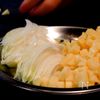 普通のオムレツには戻れない、かも！【スパニッシュオムレツ】の工程1