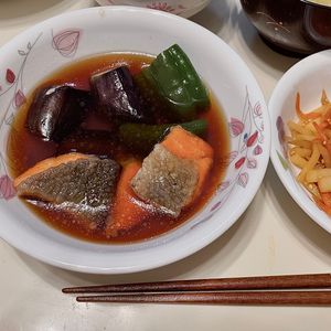ケの作ってみた!投稿(【鮭となすの焼き浸し】つゆが染みておいしい！作り置きにも◎)