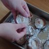 秋の味覚!肉詰めしいたけのホイル焼きの工程2