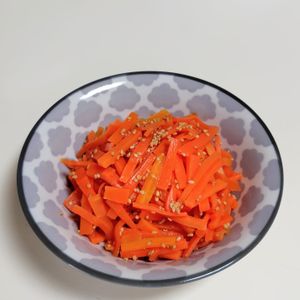 めぇの作ってみた!投稿(【にんじんきんぴら】5分で簡単美肌副菜)