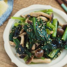 おいしすぎ。小松菜としめじの海苔ナムル【作り置き・簡単】
