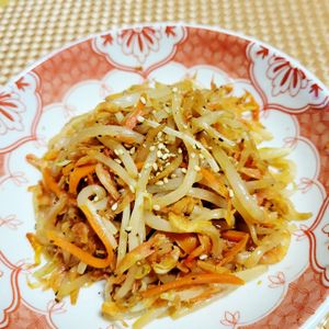 ヴェルの作ってみた!投稿(旨みがぎゅっ！食べ出したら止まらない【もやしの干しエビ炒め】)