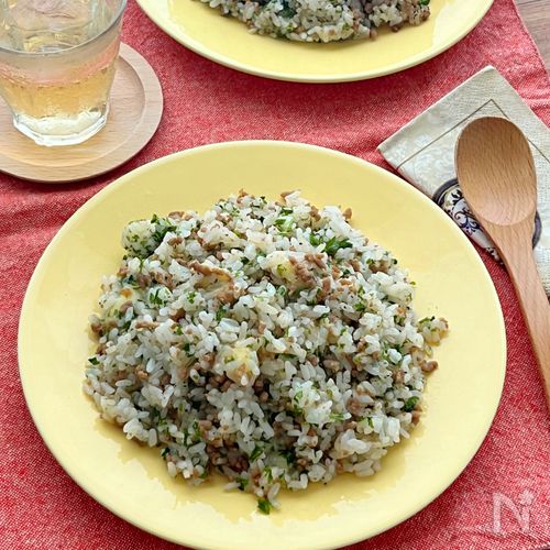 ぽん酢そぼろとパセリのピラフ風混ぜごはん