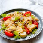 鶏胸肉と蒸し大豆のチーズソテー