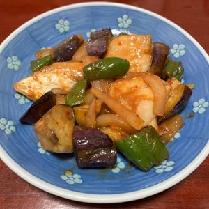 りんごの作ってみた!投稿(定食屋さんみたいな【なすと白身魚の甘酢炒め】)
