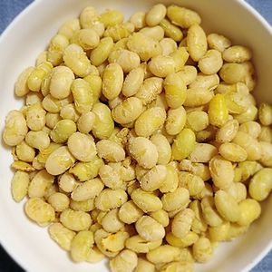 猫の作ってみた!投稿(やみつき☆青大豆炒り豆)