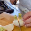 焼きかぶのサラダの工程1