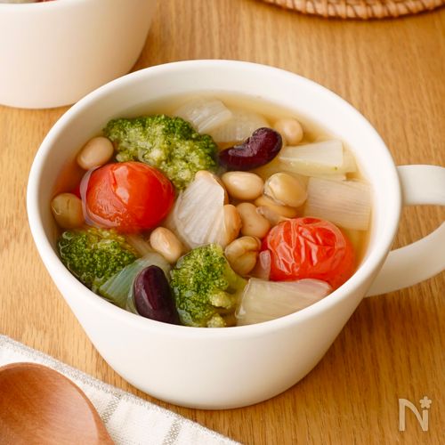 【新たまトマトスープ】玉ねぎの甘みとトマトの酸味が合う♪