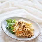 切干大根と茹で野菜の醤油麦麹かけ