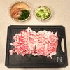 薬味たっぷり♪豚まぶし丼の下準備