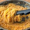 【フライパンに入れて待つだけ◎】ツナトマパスタの工程2