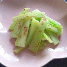 シンプルうまし塩もなし！ブロッコリー茎のフライパン素焼き